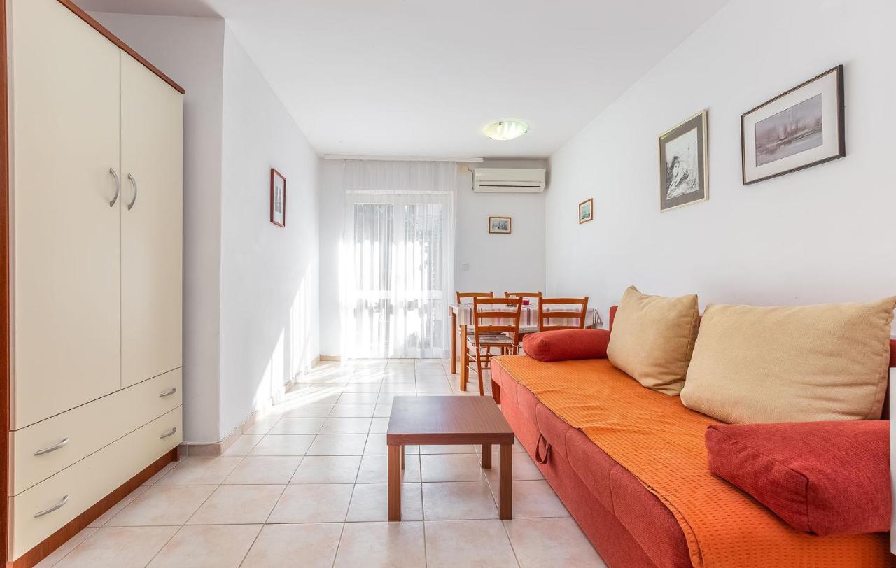 Dubravka Apartment Porec Exterior photo